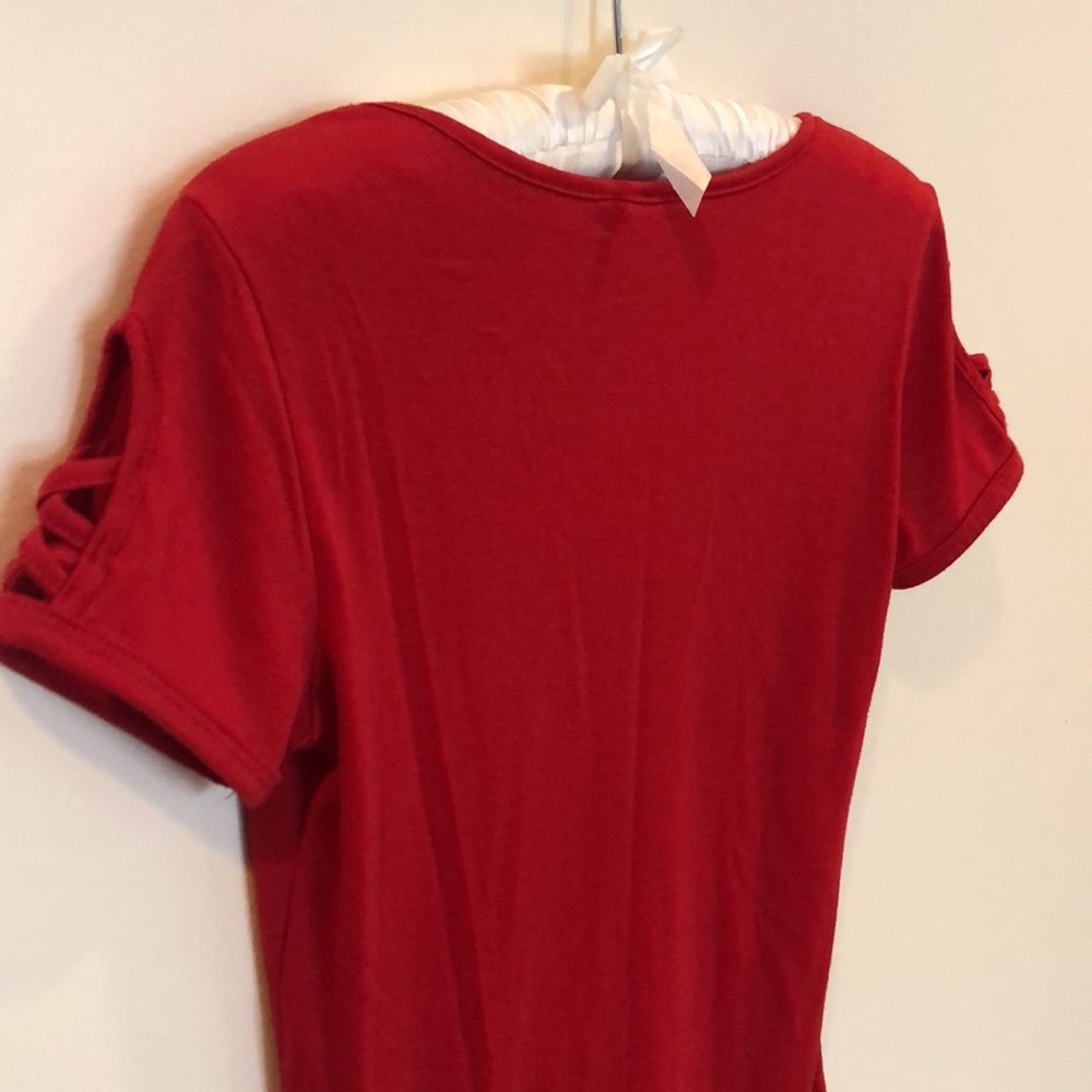 Guess Red Top - Picture 5 of 5